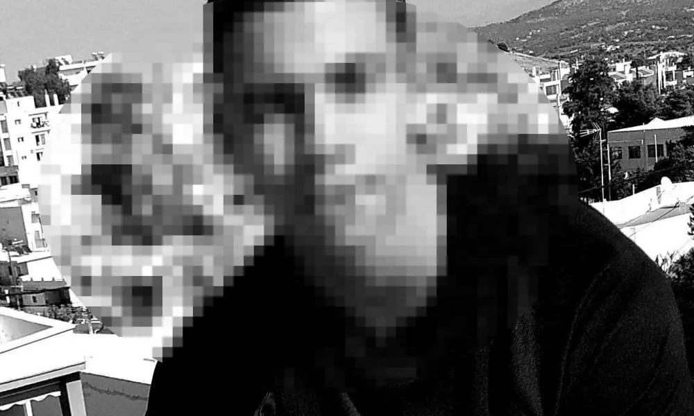 Μαρκόπουλο: Με χειροπέδες ο άνδρας που μαχαίρωσε τον 20χρονο σε beach party